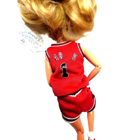 1998 NBA Chicago Bulls Basketball Barbie Mattel No. 20692 - Picture 7 of 9